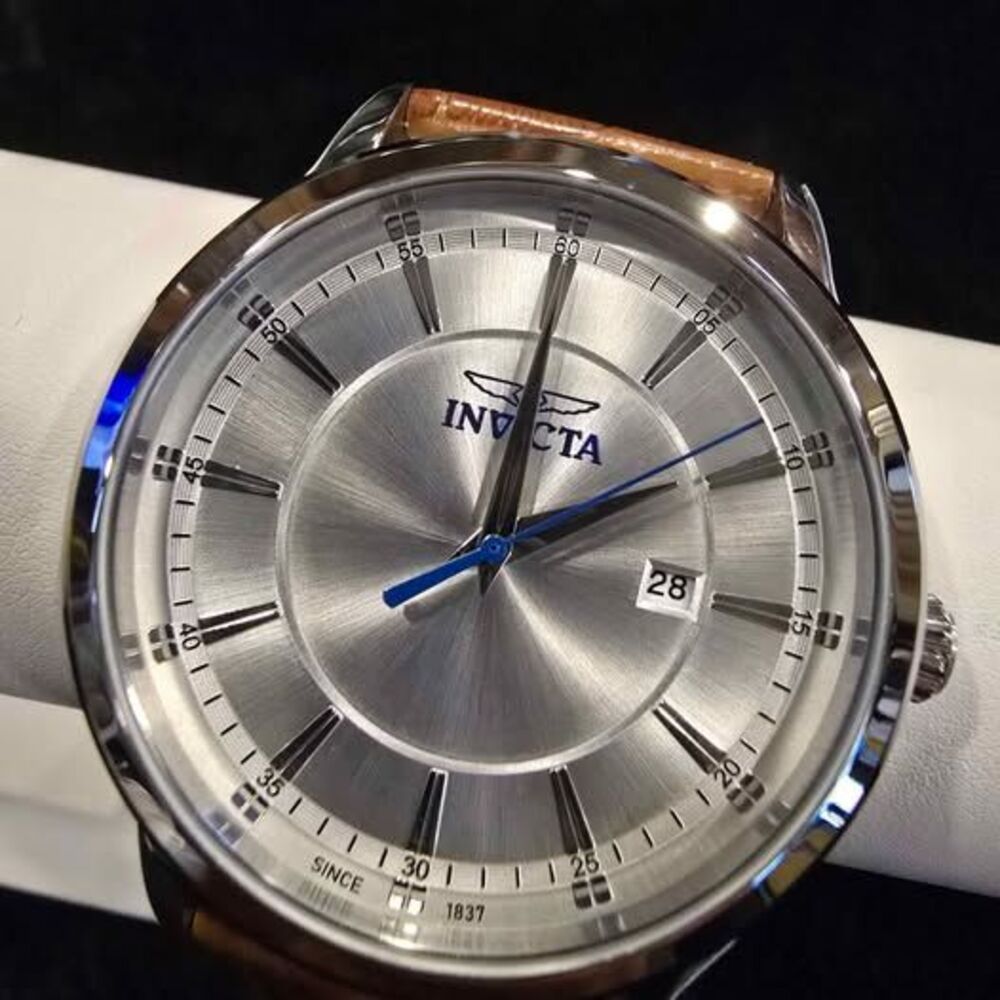 Invicta Model 47802 Men's Watch. New in box